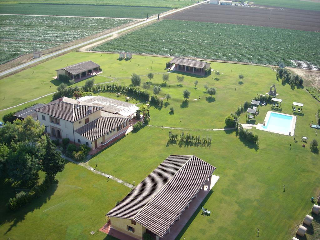 Agriturismo Giuncola & Granaiolo Rispescia Exterior photo